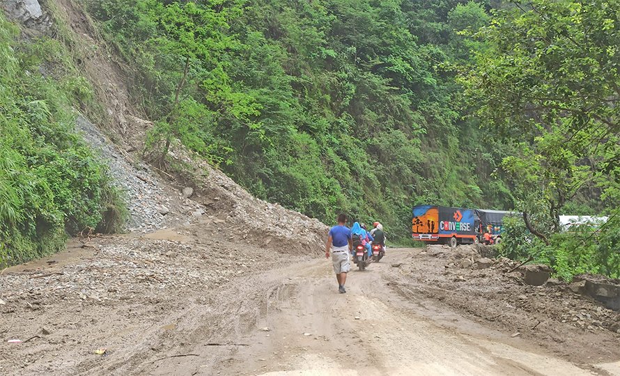 पृथ्वीराजमार्गको विमलनगर खण्ड एक महिना आंशिक बन्द हुने